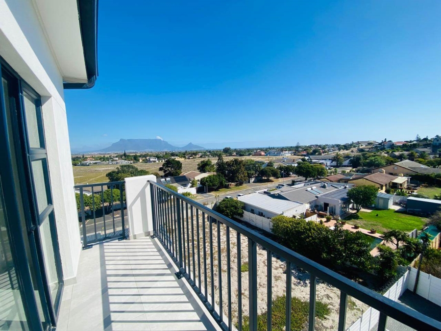 1 Bedroom Property for Sale in Table View Western Cape